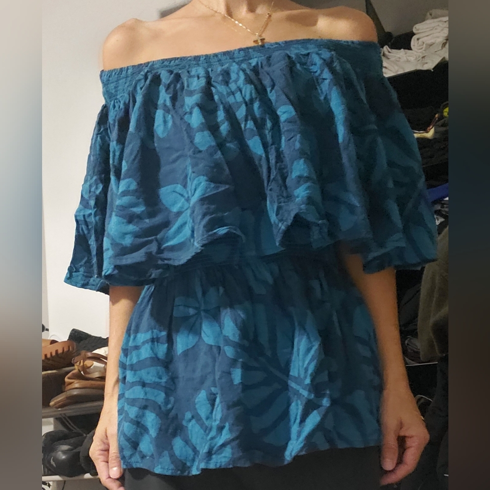 Tanoa Floral Off-Shoulder Blouse Hawaiian